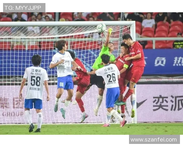 宝提足球明星赛盛大开幕球迷齐聚共庆足球盛宴与明星同场竞技